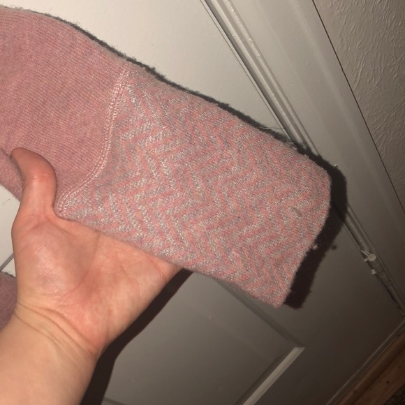 Dusty Pink Prana Pullover - Picture 3 of 4